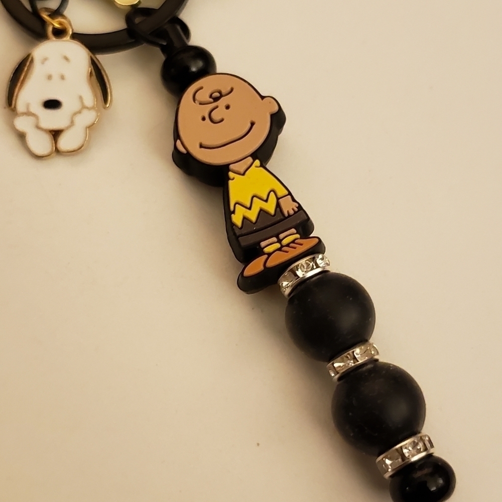 Hand Crafted Beaded Charlie Brown Keychain - Picture 4 of 4